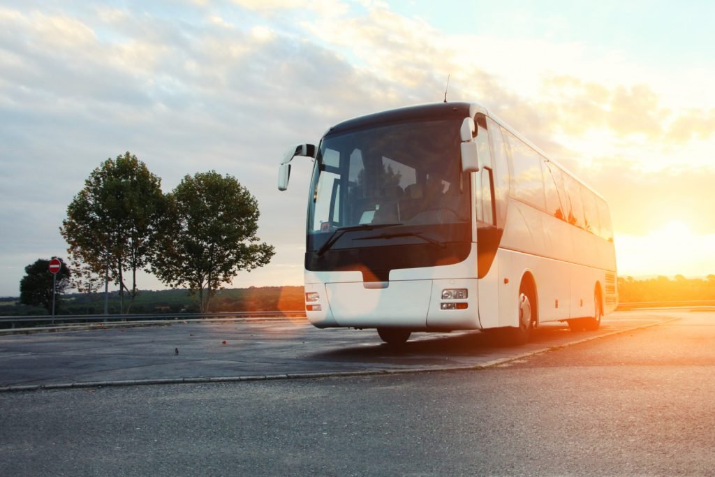 Exploring Oxfordshire & Beyond: Top Group Day Trips from – Banbury, Abingdon,  Didcot, Bicester,  Henley on Thames and Witney